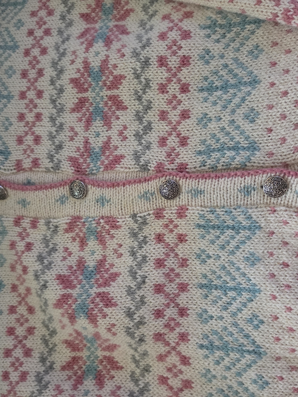 L.L. Bean Women's Pink & Cream Knit Sweater Cardigan - Picture 3 of 6